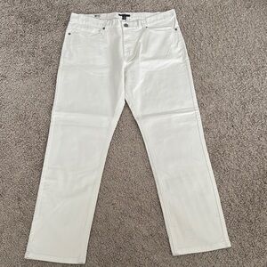 NWT Alfani White Straight Leg Jeans 34W 30L